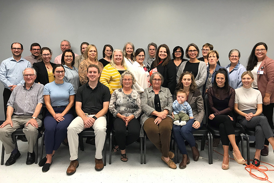 The photo shows members of the Kent Regional Services Commission, the community and Vitalité Health Network who participated in the September 29, 2022 meeting. 