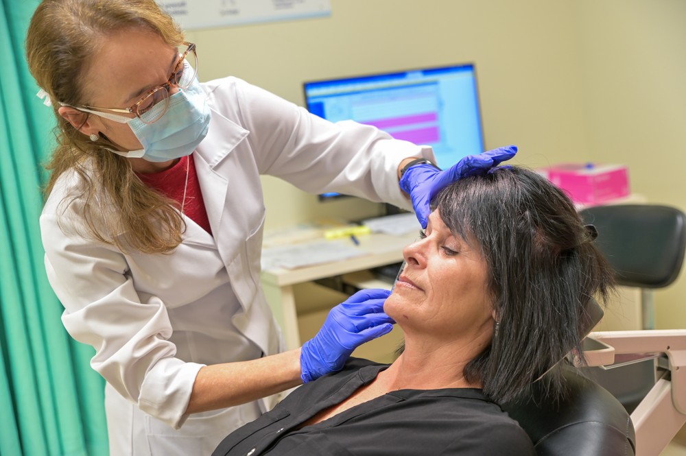 Retour des services d’ophtalmologie à l’Hôpital Régional de ...